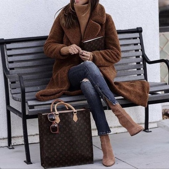 Zara teddy coat. So cute! Re-poshing because it’s too small :( - Picture 4 of 10